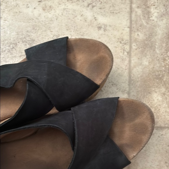 Clarks Black and Brown Wedge Sandals - Picture 12 of 14